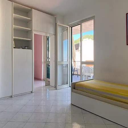 Apartment Cannetomare