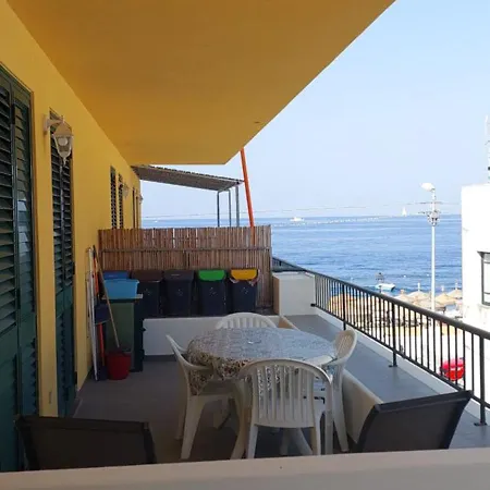 Cannetomare Apartman *